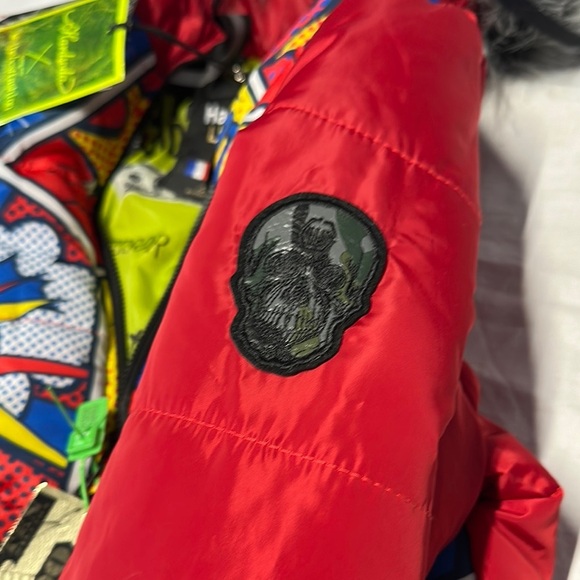 Soda Puffer Jacket Red and Blue with Comic Print - Picture 7 of 16